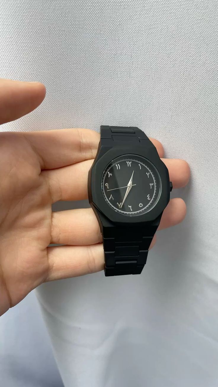 “Premium Black Arabic Aura Men’s Watch – Elegant Timepiece for Every Occasion”